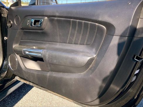 Used 2016 Ford Mustang GT Premium image 19