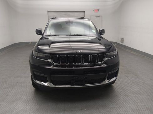 Used 2021 Jeep Grand Cherokee L Limited AWD/4WD image 14