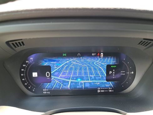 Used 2024 Volvo XC60 T8 Ultimate w/ Climate Package AWD/4WD image 9