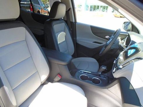 Used 2019 Chevrolet Equinox Premier image 20