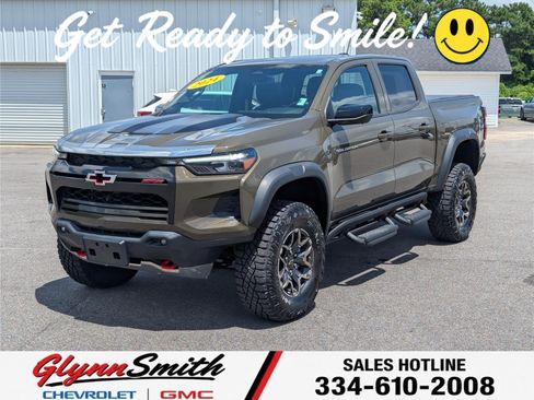 Used 2024 Chevrolet Colorado ZR2 w/ ZR2 Convenience Package III AWD/4WD image 1