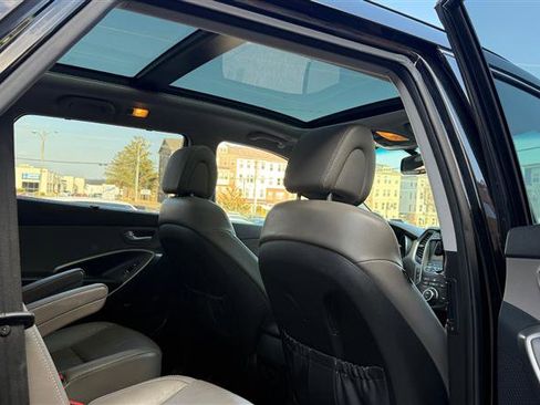 Used 2015 Hyundai Santa Fe Limited w/ Option Group 04 image 14