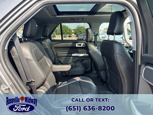 Used 2023 Ford Explorer XLT w/ Equipment Group 202A AWD/4WD image 37