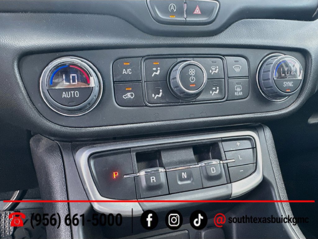 Used 2024 GMC Terrain SLE w/ Driver Convenience Package FWD image 18