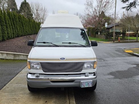 Used 2001 Ford E-350 and Econoline 350 Extended Super Duty image 2