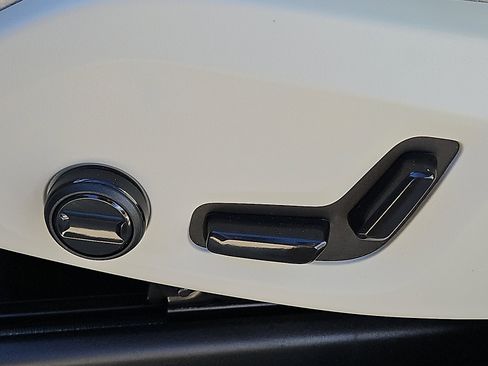 Used 2024 Volvo XC90 B5 Core w/ Climate Package image 26