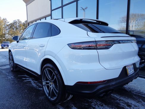 Used 2020 Porsche Cayenne image 7