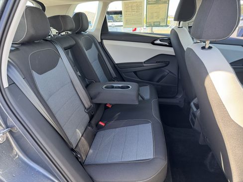 Used 2025 Volkswagen Taos S image 34