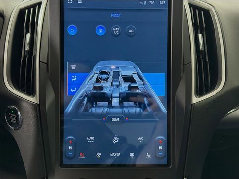 Used 2022 Ford Edge SEL w/ Convenience Package image 17