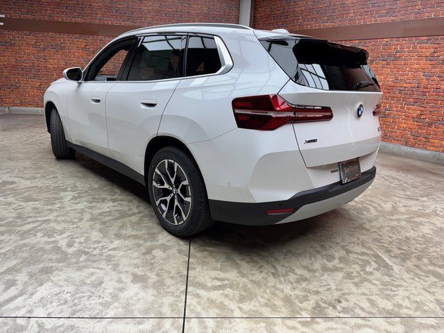 Used 2026 BMW X3 xDrive30i w/ Convenience Package AWD/4WD image 3