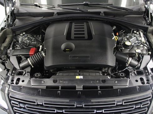Used 2024 Land Rover Range Rover Velar Dynamic HSE image 12