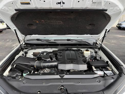 Used 2016 Toyota 4Runner Limited AWD/4WD image 51
