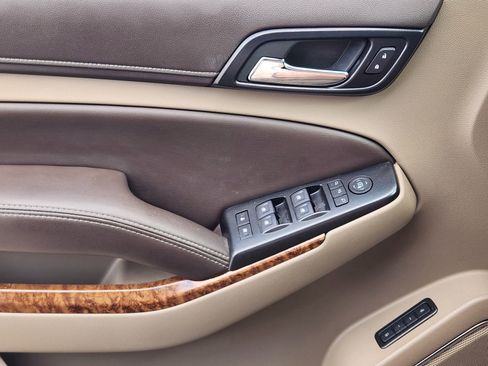 Used 2019 Chevrolet Tahoe Premier image 27