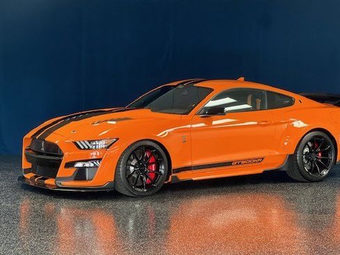 Used 2021 Ford Mustang Shelby GT500 w/ Technology Package image 12