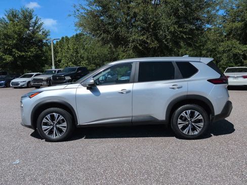 Used 2023 Nissan Rogue SV FWD image 3