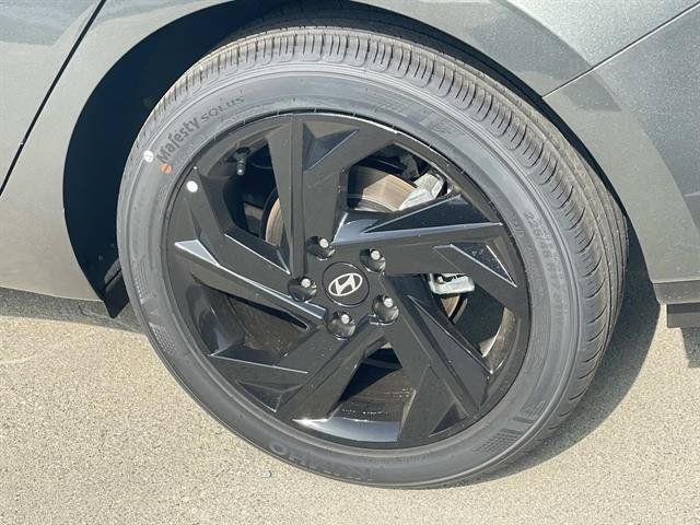 New 2026 Hyundai Elantra Sport FWD image 6