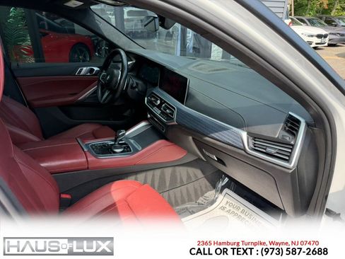 Used 2020 BMW X6 M50i w/ Executive Package AWD/4WD image 19