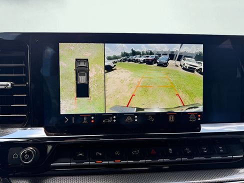 Used 2024 Chevrolet Silverado 1500 ZR2 AWD/4WD image 43