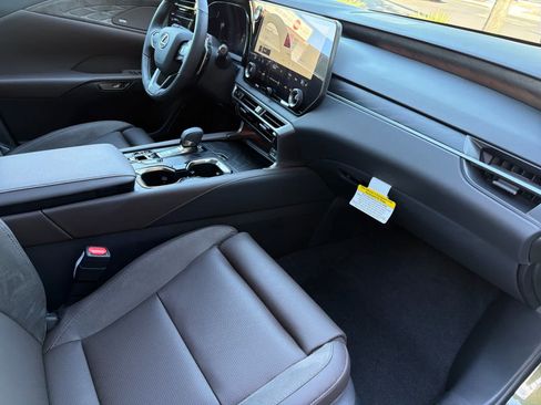 New 2026 Lexus RX 350 w/ Convenience Package AWD/4WD image 17