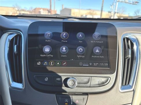 Used 2024 Chevrolet Malibu LT image 13