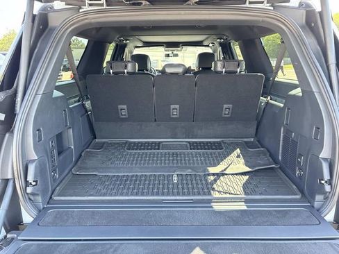 New 2026 Lincoln Navigator L Reserve AWD/4WD image 12