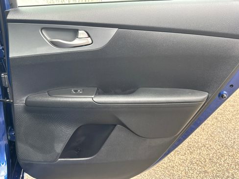 Used 2021 Kia Forte LXS image 16