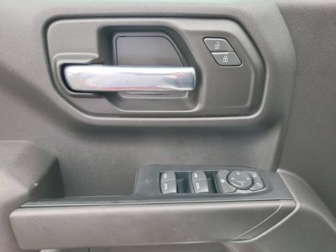 Used 2022 Chevrolet Silverado 1500 Custom w/ Safety Confidence Package RWD image 15
