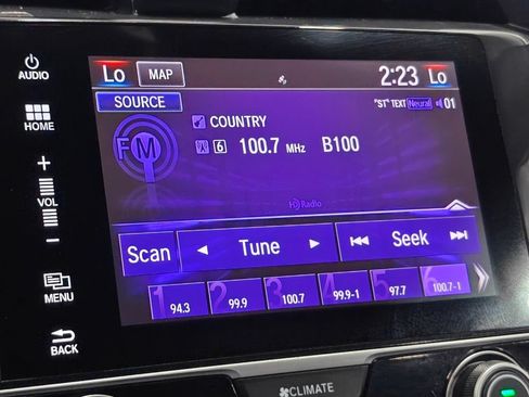Used 2016 Honda Civic Touring image 33