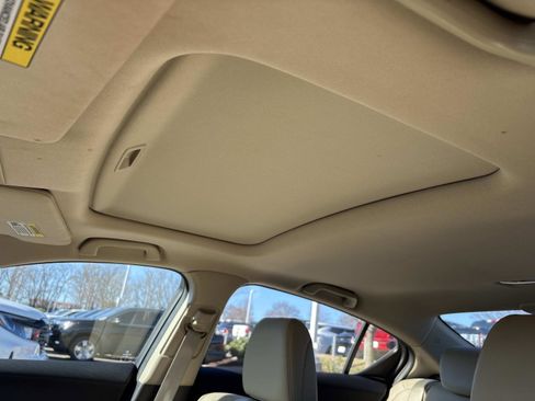 Used 2017 Acura ILX w/ Premium Package image 16