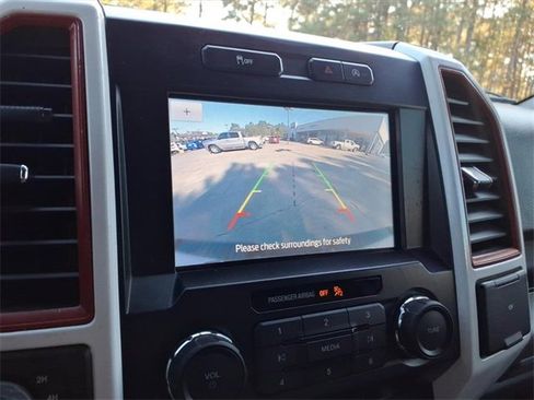 Used 2020 Ford F150 XLT image 29