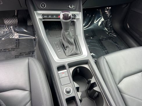 Certified 2024 Audi Q3 2.0T Premium Plus w/ Premium Plus Package AWD/4WD image 32