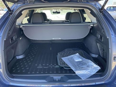 Certified 2025 Subaru Outback Onyx Edition XT w/ Popular Package #2 image 10