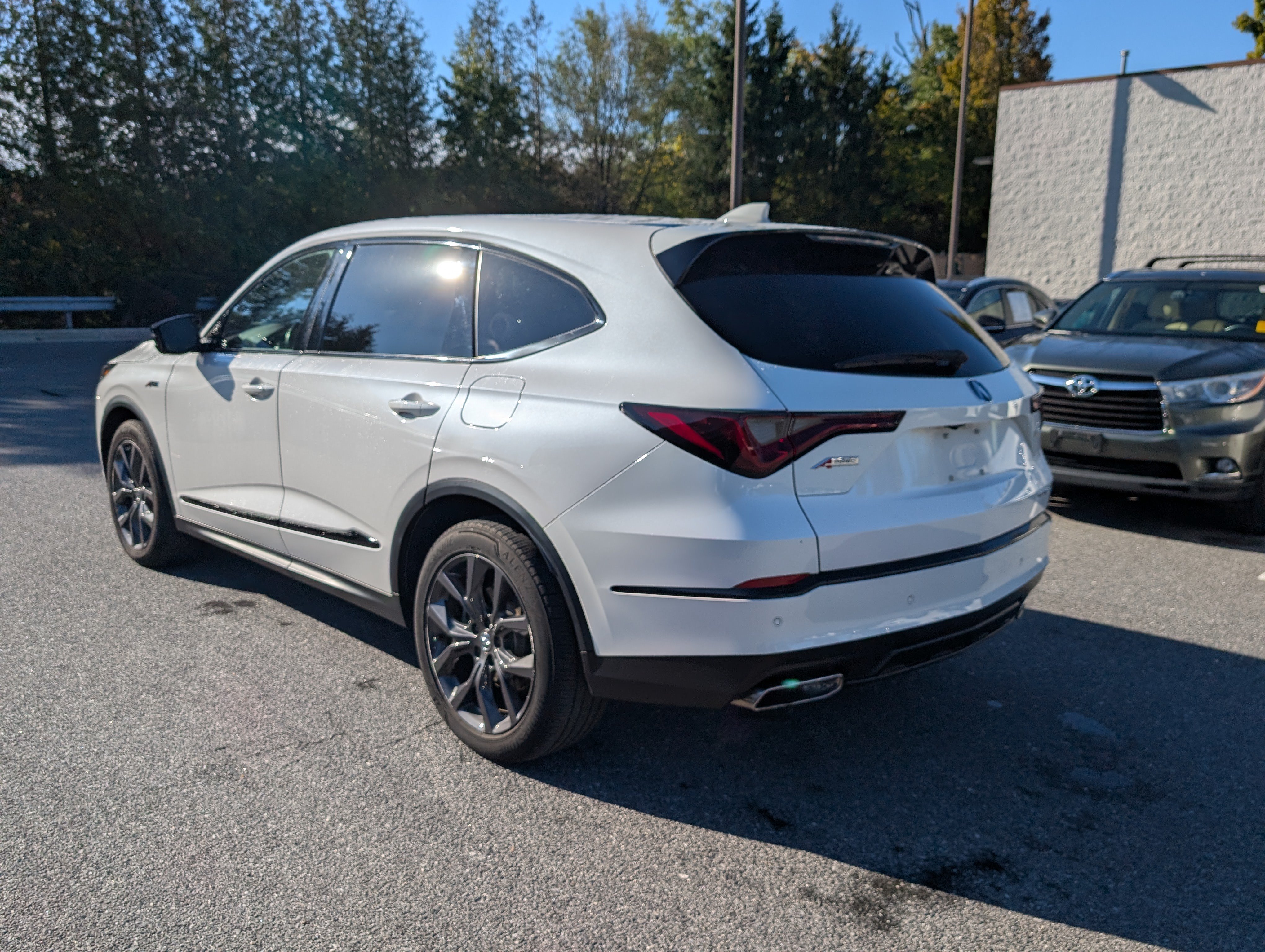 Used 2024 Acura MDX A-Spec AWD/4WD image 5