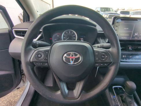 Used 2020 Toyota Corolla LE image 28