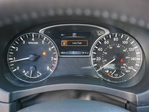 Used 2018 Nissan Altima 2.5 SR w/ SR Midnight Edition image 21