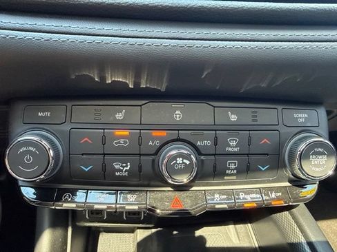 Used 2022 Dodge Durango GT AWD/4WD image 19