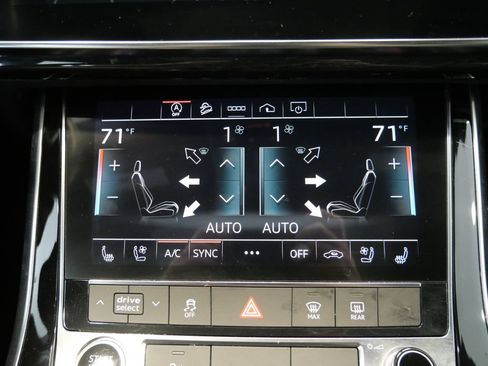 Used 2021 Audi Q8 Premium Plus AWD/4WD image 23