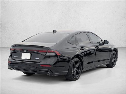Used 2024 Honda Accord Sport image 5