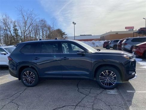 New 2026 Toyota Grand Highlander AWD Hybrid image 2