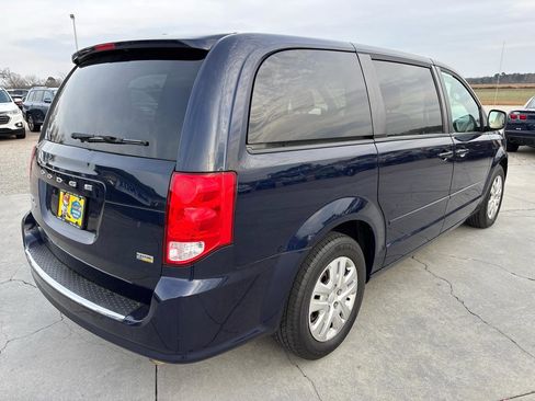 Used 2016 Dodge Grand Caravan SE w/ Quick Order Package 29E SE image 4