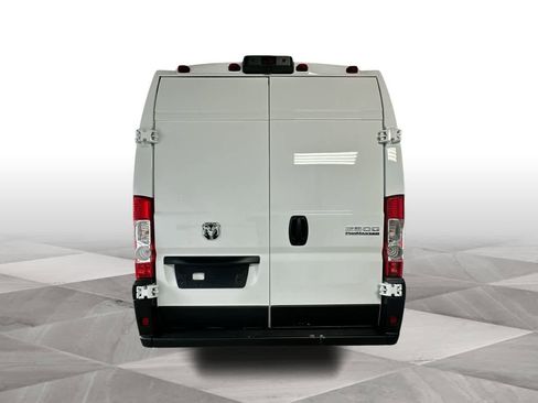 Used 2026 RAM ProMaster 2500 w/ Convenience Group FWD image 7