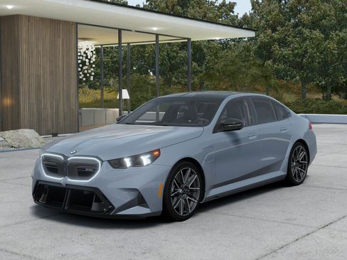 New 2026 BMW M5 image 1