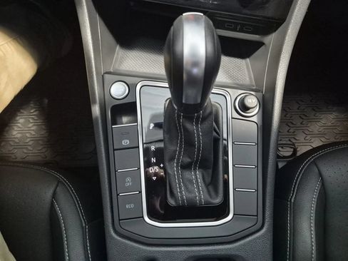 Used 2021 Volkswagen Jetta SE FWD image 34