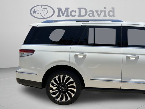 Used 2023 Lincoln Navigator Black Label AWD/4WD image 30
