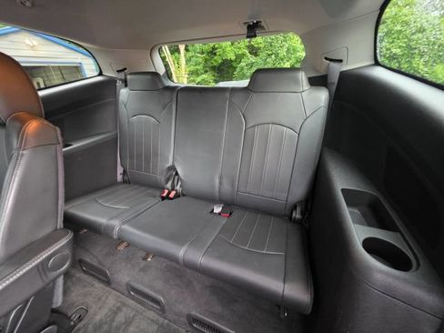 Used 2015 Chevrolet Traverse LTZ AWD/4WD image 22