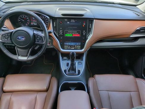 Used 2023 Subaru Outback Touring AWD/4WD image 17