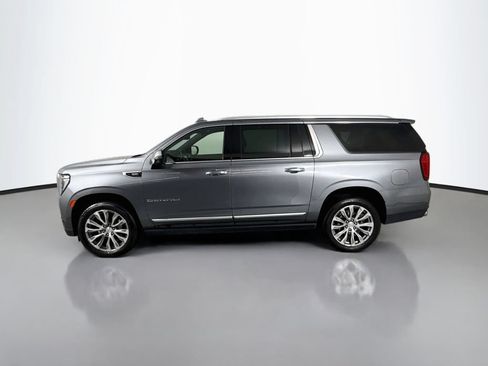 Used 2021 GMC Yukon XL Denali w/ Denali Premium Package AWD/4WD image 2
