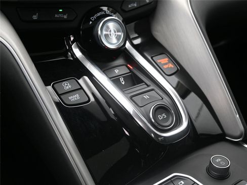 Certified 2025 Acura TLX w/ Technology Package image 5