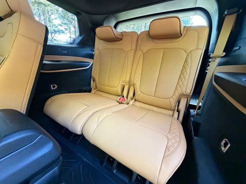 Used 2025 Jeep Grand Cherokee L Summit image 16