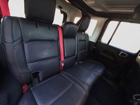 Used 2020 Jeep Wrangler Unlimited Rubicon w/ Quick Order Package 28Y Recon AWD/4WD image 18